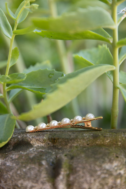 ✨ Set di mollette in metallo dorato con pietre e dettagli luminosi