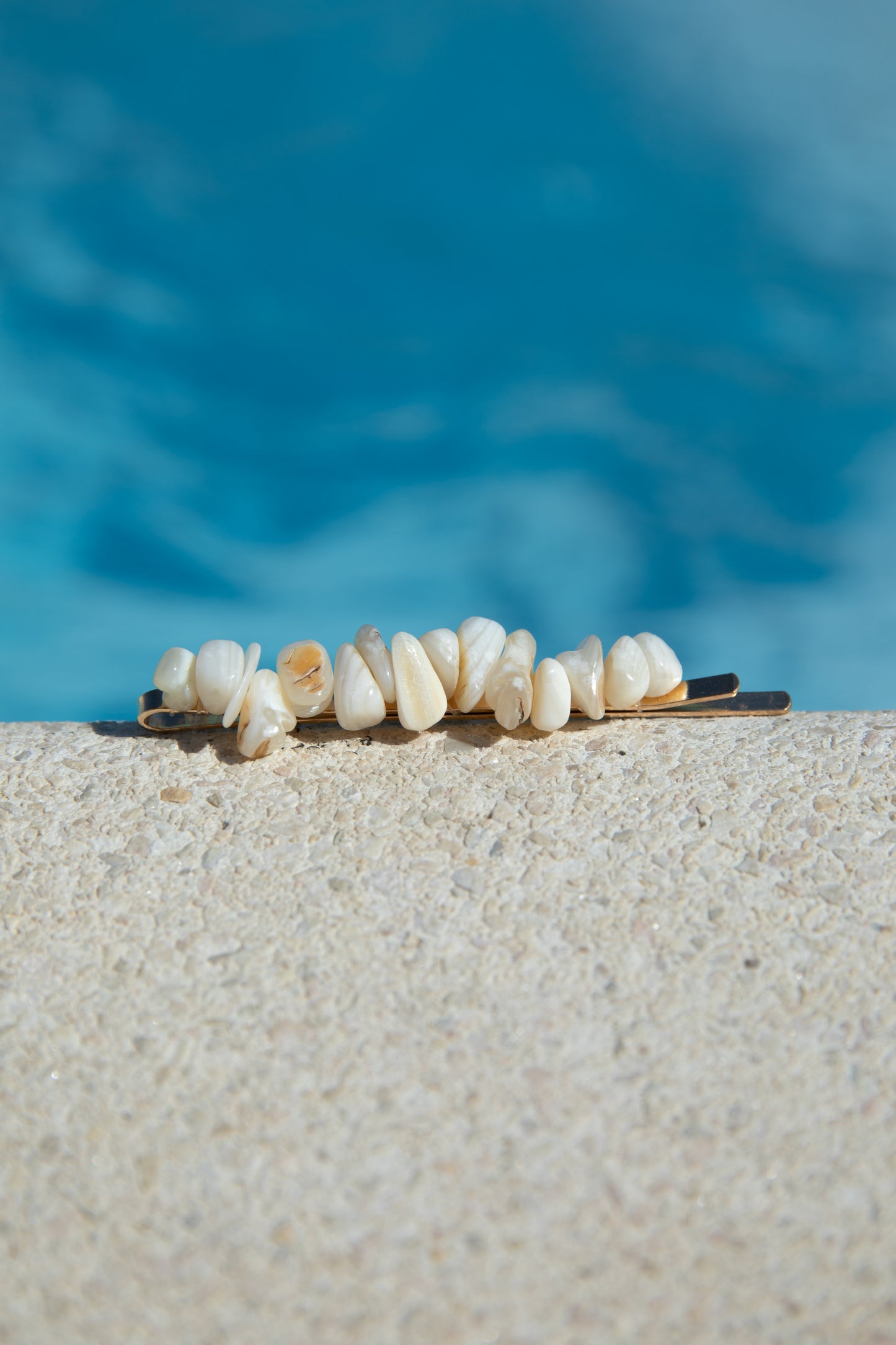 ✨ Set di mollette in metallo dorato con pietre e dettagli luminosi