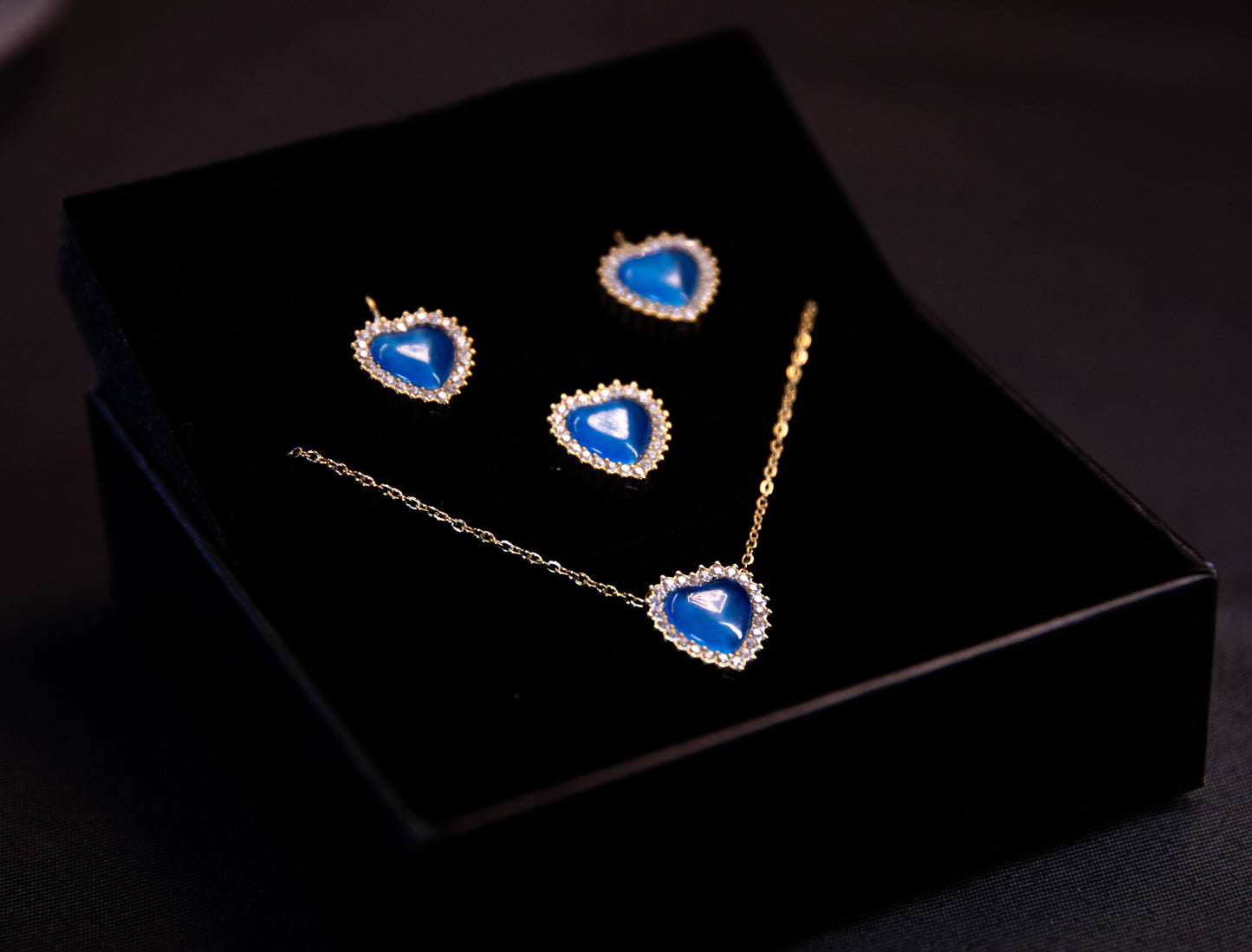 Parure acciaio dorato con cuore blumare